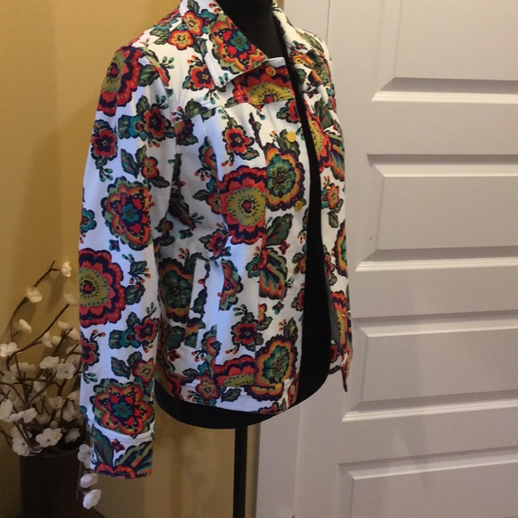 Floral jacket by Isaac Mizrahi- size S - Picture 2 of 7